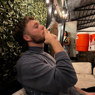 khrisfingers's profile picture. 