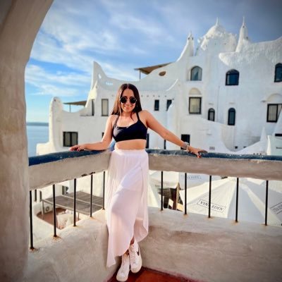 Aquí soy un desmadre, en Instagram también, pero soy viajera 🧳📷🍃🚗🌊📍México 🇲🇽