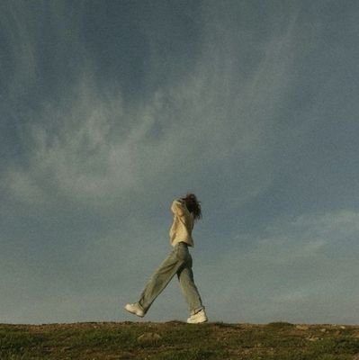 parii_saa_'s profile picture. زن زندگی آزادی🕊