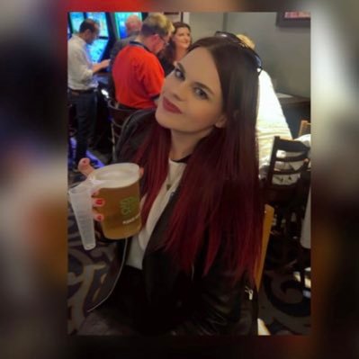 Watford FC - Rookery ST holder - I like gin, cats and football ✌🏻 Red hair don’t care ❤️ Mumma to my Freddie bear