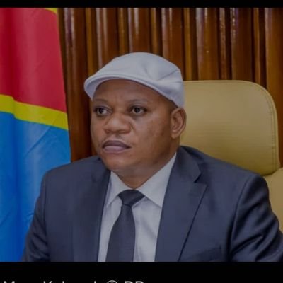 licenciée en science de Gestion-entrepreneur - Expert en communication de masse.