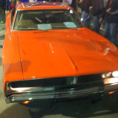 LoganE18's profile picture. 