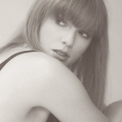 shiningforts's profile picture. — music enthusiast!