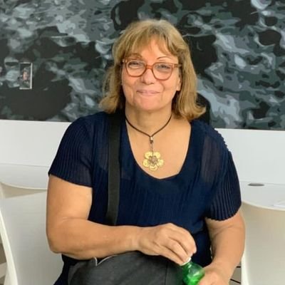 Caracas🇻🇪VEN
Comunicadora Social UCV 1989
Prof 📷🎙Esc Com Social UCV
❤️ fotografía, cine, tv, música, naturaleza, olimpismo
🏊Selección Natación 1975-80