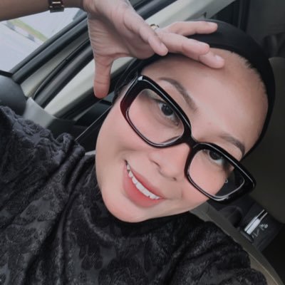 AmyliaShafikaa's profile picture. You unfollow me because you're afraid of falling in love with me, Oh! Yeaa I know