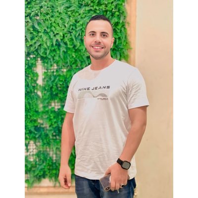 74❤ 'واجعلنا ممّن يمرّ كريماً بلا ضرر، طيّب الذّكر، طيّب الأثر 🙏.