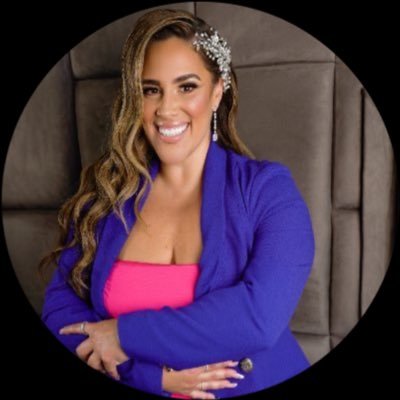Professional Business Consultant with 13 years experience in the financial markets & 🎙️ Host of Banking on Cultura