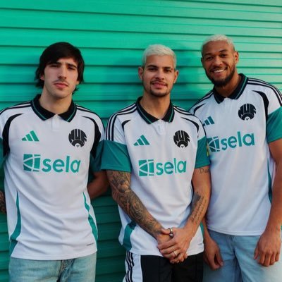 romeo04590's profile picture. Newcastle United fan 🖤🤍