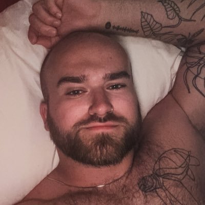 Muscle bear on a bulking journey 🐻💪 Help me gain: https://t.co/hlsiZAXjcI