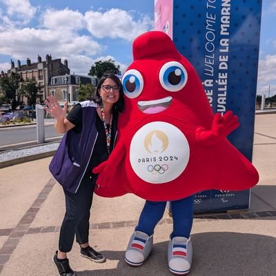 Directrice communication des lignes E, P & T4
#SNCFtransilien #Parisest #SNCF #PR #communication #RERE #LigneP #TramT4
🚃🚅🚎 | 🌍🚶🏽♀️🧳|🪡🧵🧶