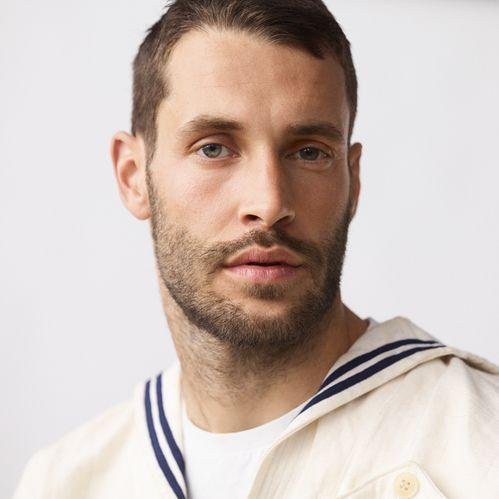 MRuskw13361's profile picture. Put your happiness in games, shopping, watching TV shows, don’t put it in others