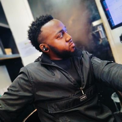 Dear: God please give them my vision so that they can understand my HUSTLE 🕯🙏 📧:phumlanegids@gmail.com
