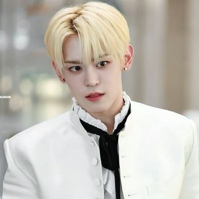 kittybbin02's profile picture. 