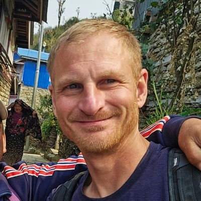 y_girardin's profile picture. 