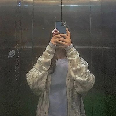 Roselyn65150436's profile picture. Best in delulu