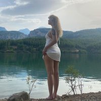 Lara Utkucu (@versacityy) 's Twitter Profile Photo