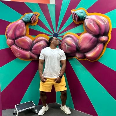 Sports fanatic. Iron Addict and GymBro🏋🏾♂️. 30+ Twitter. Just a guy trying to live life. Here for it all. #DaBears #GeauxTigers #MNTwins #Bullsnation #gymbro