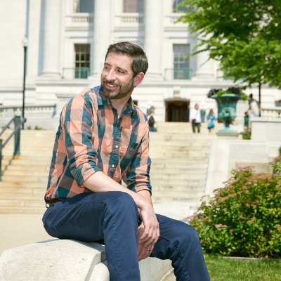 State government reporter with @WiStateJournal. I have a dog named Floyd & too many plaid shirts.