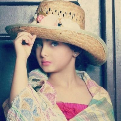 d_________99's profile picture. كنُ شَئ جَميل في الحَياة فالجَميل لا يُنسى 🌹 https://t.co/qr4YEQYiPa  🫶🏼