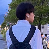 とも (@tomo180606) 's Twitter Profile