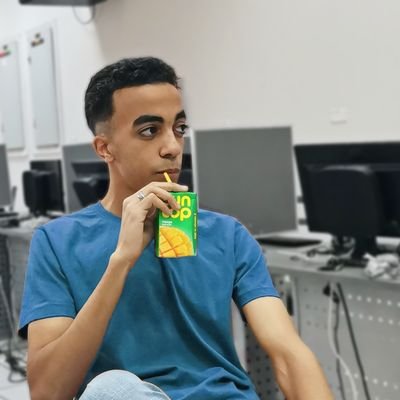 mohamedachrvf's profile picture. 20
........ 
باحث في علوم التيك والميكنة الفارغة