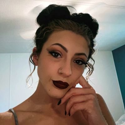 myatschetter's profile picture. kinda wanna get fucked, make love to a chainsaw 🤘🏻 snapchat::: myatschetter