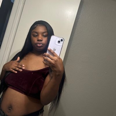 thatstiink's profile picture. #Txsu23🐾 | aquarius ♒️
