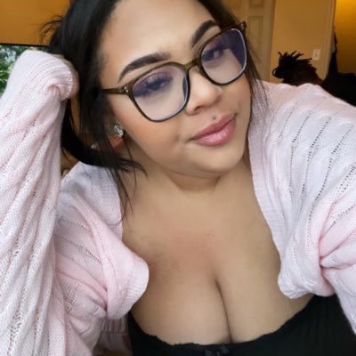 I'm full 🌕 honey 🍯,Eat me like you miss your weak point,be with me when horny
Available for meetup !!!dm for fast response 🏇 🏇 😍