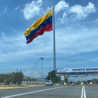 TRABAJADOR, OPOSITOR, Anti Chavista anti  Todo lo que sea Comunismo, NO quiero chavistas ni comunistas en mi Vaina a joder a otra Parte. MMGB