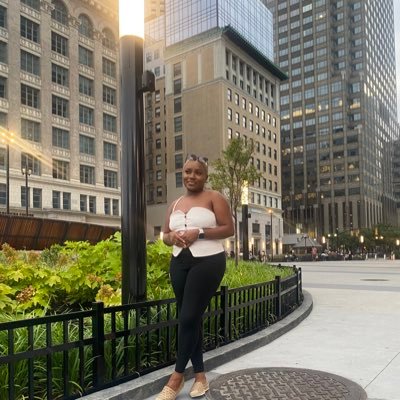 Always in pursuit of peace, knowledge and a next good book ✨
