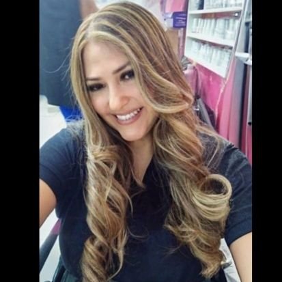 andraantinori's profile picture. Project Manager 📋
Italo-Panameña 🇮🇹🇵🇦  
Apasionada por los libros📚 
Amante de los gatos 😺 
Escribiendo y leyendo Historias que Inspiran ✍️✨