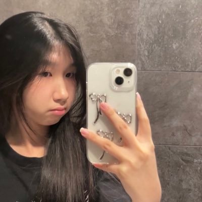 avalynnnnn_'s profile picture. 