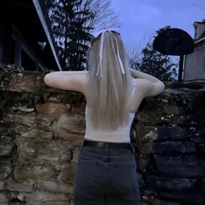 mily_faithh's profile picture. @thisismilstryin | i wont confess that i waited, but i let the lamp burn. | GUTS TOUR 7/24 BABY