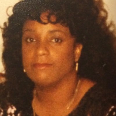 ✝️Mother, sister, author, doctor, loves music, dancing, football, baseball, soccer, space enthusiast. My follow is reciprocal NOT ideological endorsement 🛐❤