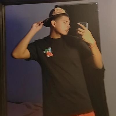 elmemito956's profile picture. 35
enemigo te la trasion 🎭🎭