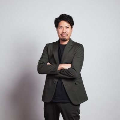 oikawa_m_yakudo's profile picture. 「活き活きとした人を増やし、人類みんなを笑顔にする！」
積極的に人と関わりあい、みんなを喜ばせたい！
エンジニア・営業共に積極採用中！！
note：https://t.co/RxVpj79AsU