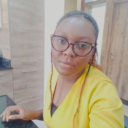 Pretty caterer🎂 || book lover || God's favorite || accountant || Jesus stan|| data analyst📊📉 || Drone pilot || low-key Tech babe🍸