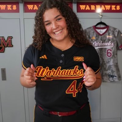 DakotaLake3's profile picture. ulm softball