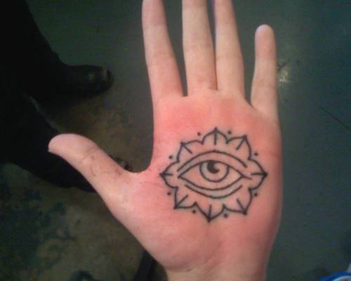 Kelly_Also's profile picture. I can't pet every cat.