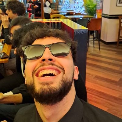 MkPalleiro's profile picture. EDAD - la suficiente 
SEXO - sí, por favor 
CIUDAD - de las rotondas
ALTURA - no destacada