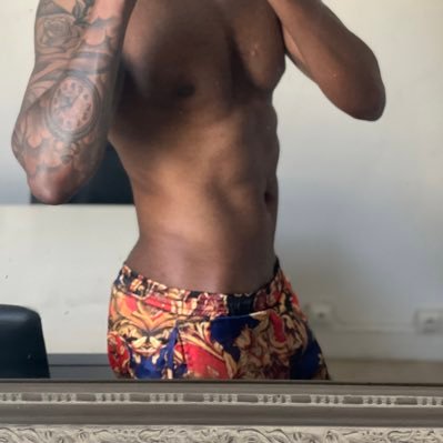 iivygreen85's profile picture. 😎😎