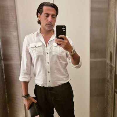 AliSandal03's profile picture. Ya Hakk..