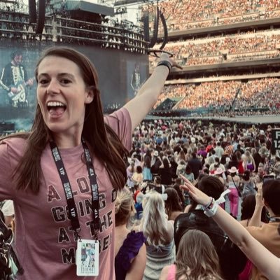 29 • og swiftie • the eras tour philly N3 • firefighter wife • dog mom • living for the hope of it all • #TayvisNation