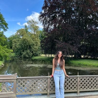 Laura_prga's profile picture. 