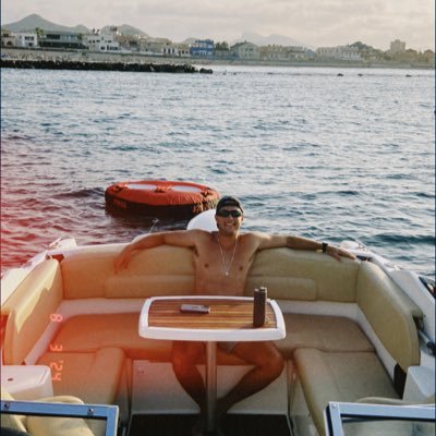 guille_ct13's profile picture. El mundo encoge a medida que se llenan los vacíos del mapa☠️🏴‍☠️   Vigila el bote