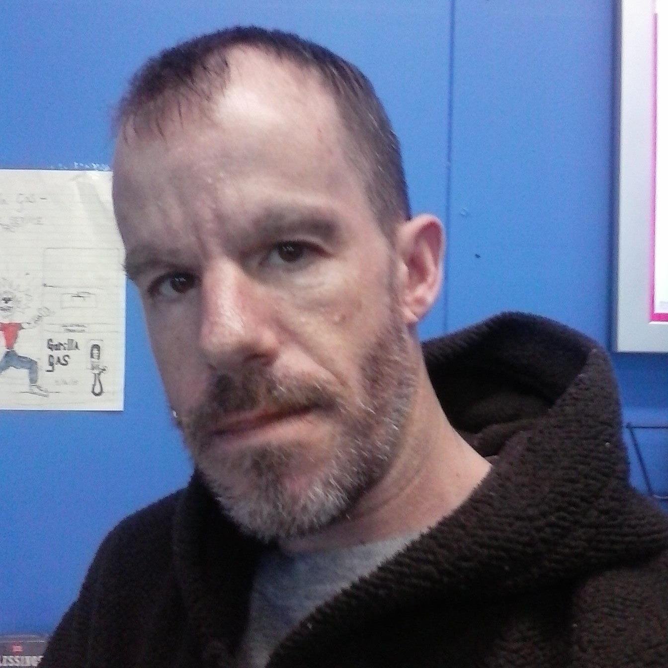 WJenkinsu2473's profile picture. Looking for some small beauty in the ordinary