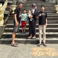 Rika Safitri (@kha) 's Twitter Profile