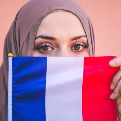 luttez pour les droits des femmes
luttez contre toutes les formes de hacèlement sexuel