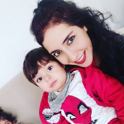 revsankonak's profile picture. sanatla yaşamak ve yaşatmak

anne deyip abartmayın büyümedim ben içimde hala  küçük bir kadın dans eder..👶SERDIL