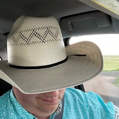 Exploring and looking for new experiences! Cashfags & pigs welcome in DMs and LinkTree